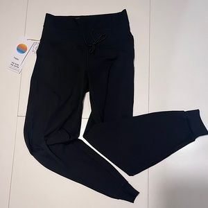 NWT VUORI DAILY JOGGER SIZE XS